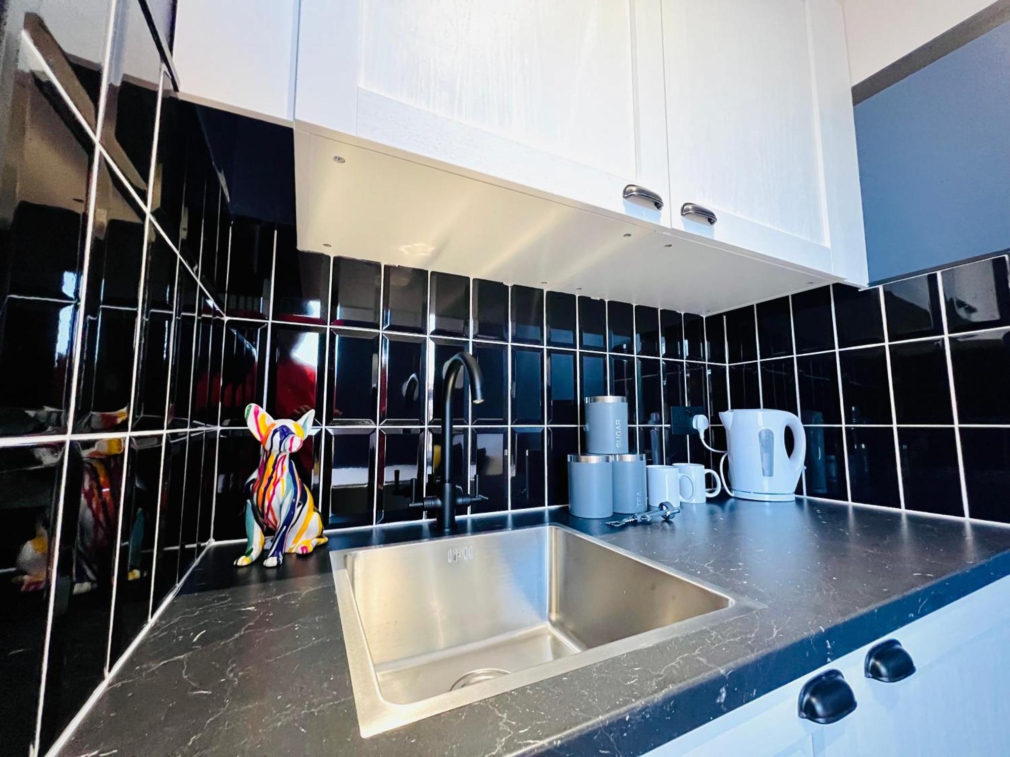 London 61 Central Studio, Ideal For Tourists High Recommend!!! 외부 사진