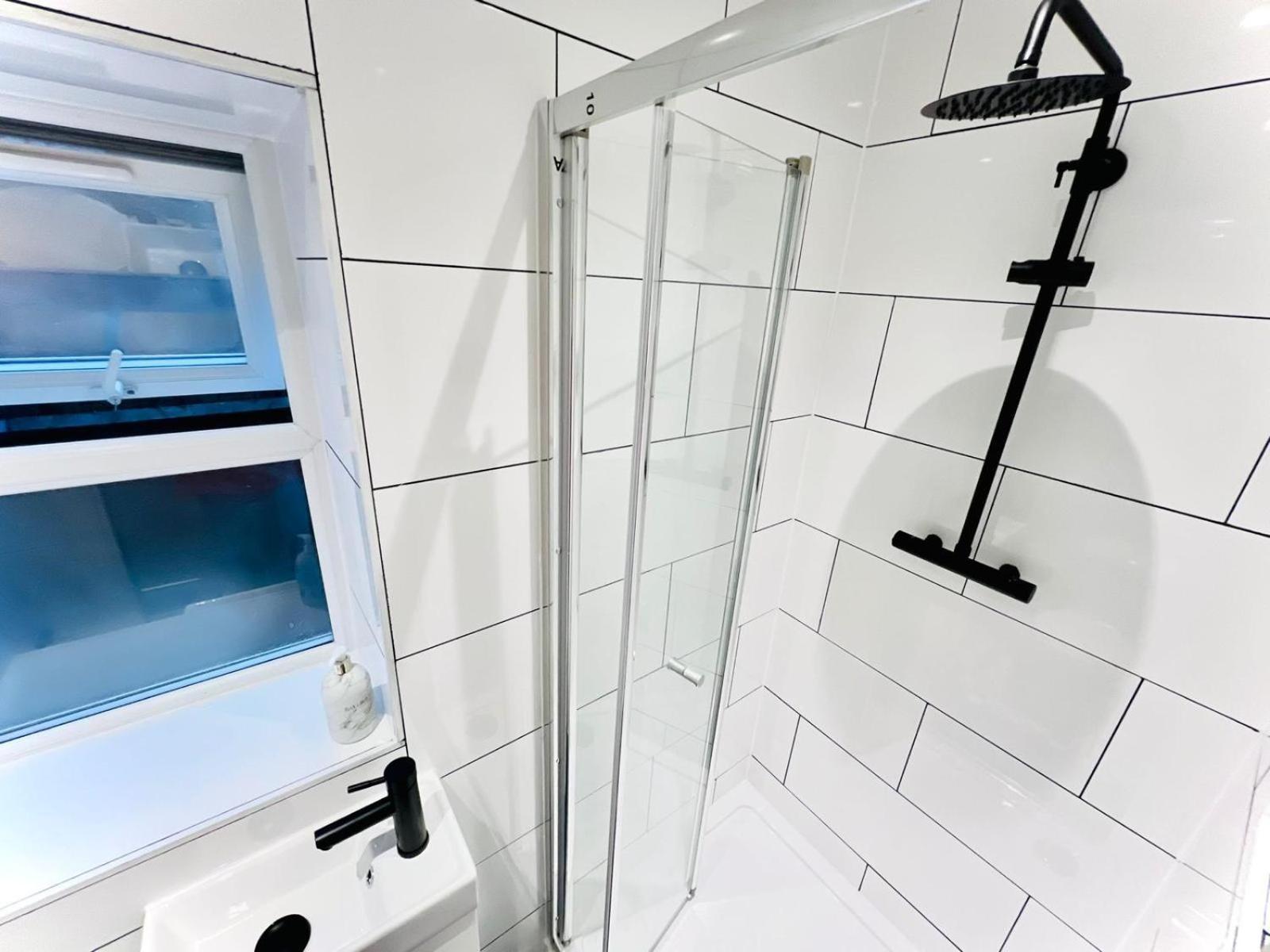 London 61 Central Studio, Ideal For Tourists High Recommend!!! 외부 사진